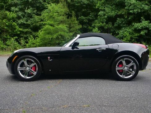 Used 2007 Pontiac Solstice GXP w/ Premium Package RWD image 40