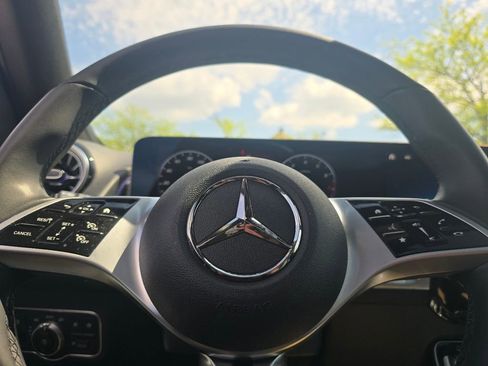 Certified 2026 Mercedes-Benz GLB 250 4MATIC image 28