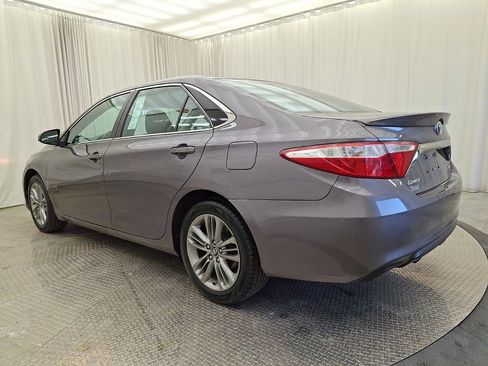 Certified 2017 Toyota Camry SE w/ Moonroof Package image 21
