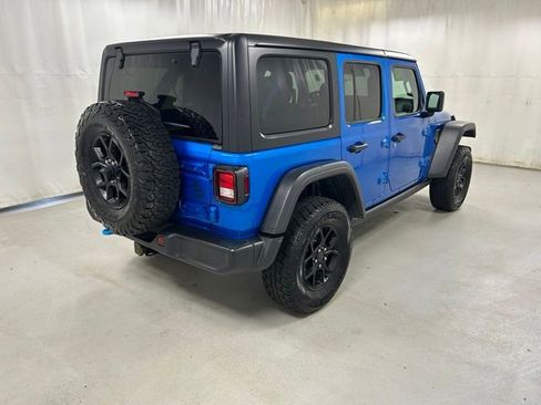 Used 2024 Jeep Wrangler Unlimited AWD/4WD image 4