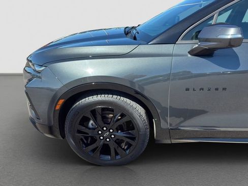 Used 2019 Chevrolet Blazer RS w/ Sun and Wheels Package AWD/4WD image 23