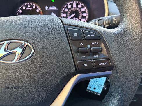 Used 2020 Hyundai Tucson SE FWD image 18