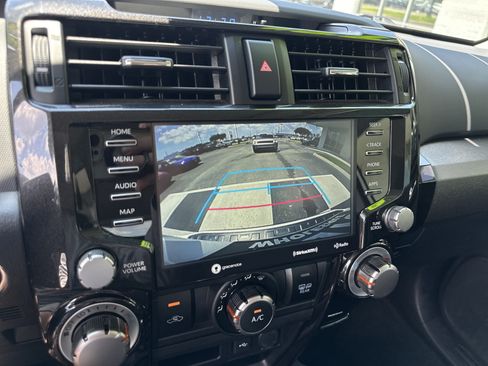 Used 2021 Toyota 4Runner TRD Off-Road Premium w/ Moonroof Package AWD/4WD image 18