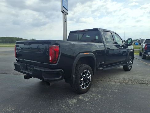Used 2023 GMC Sierra 2500 AT4 w/ AT4 Preferred Package AWD/4WD image 5