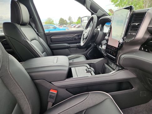 New 2025 RAM 1500 Limited image 19