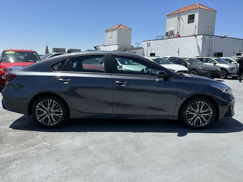 Used 2023 Kia Forte GT-Line w/ GT-Line Technology Package FWD image 9