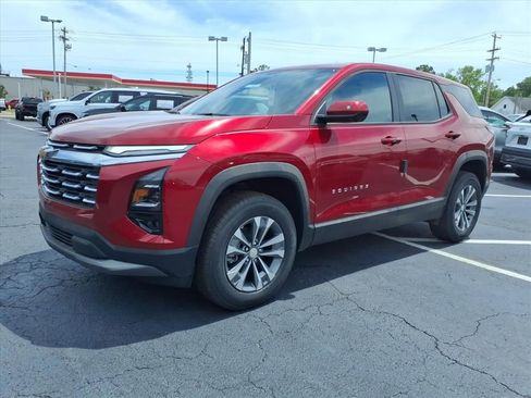New 2026 Chevrolet Equinox LT w/ Convenience Package II FWD image 8