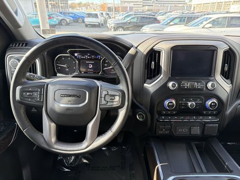 Used 2023 GMC Sierra 3500 Denali image 16