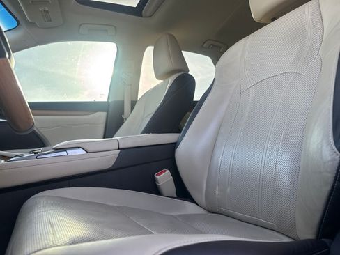 Used 2017 Lexus RX 350 FWD w/ Premium Package image 40
