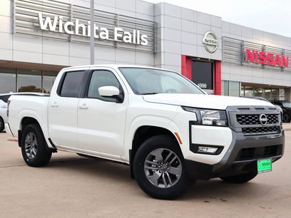 New 2025 Nissan Frontier SV w/ SV Convenience Package