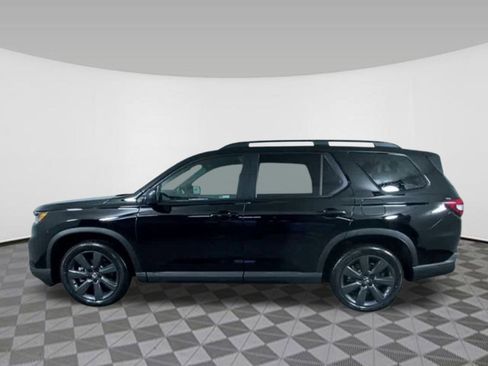 New 2025 Honda Pilot Sport image 2