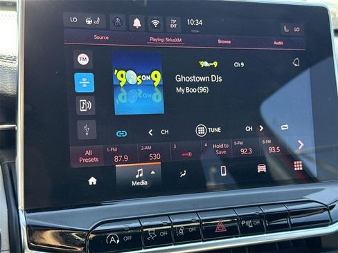 Used 2024 Jeep Compass Limited image 12