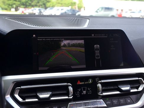 Used 2019 BMW 330i xDrive Sedan AWD/4WD image 21