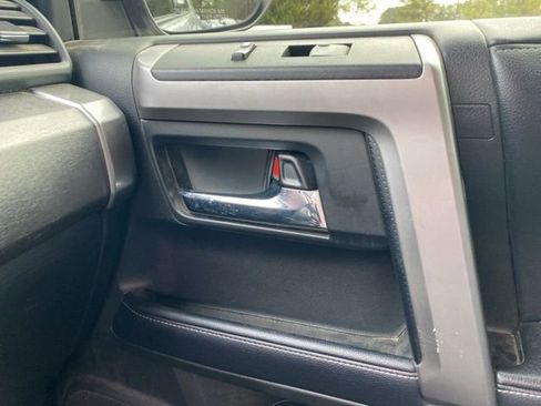 Used 2017 Toyota 4Runner SR5 image 23