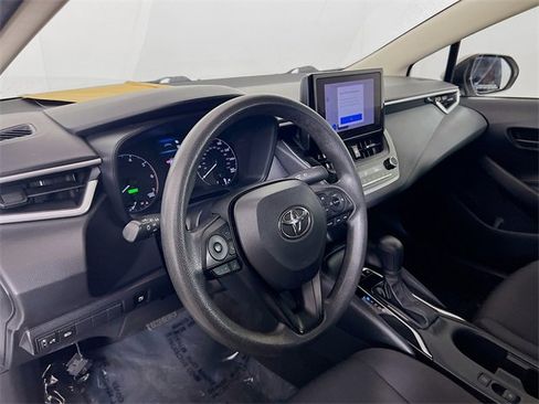 Used 2023 Toyota Corolla LE image 10