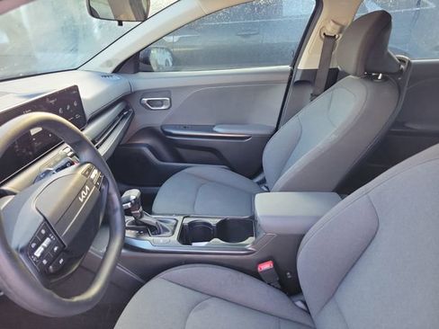Used 2025 Kia K4 LXS image 12