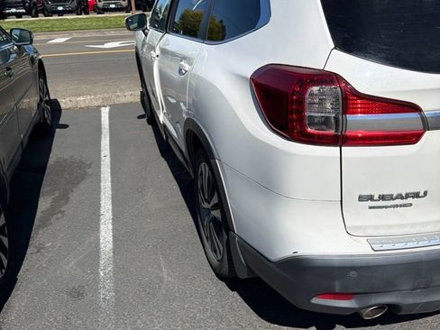 Used 2020 Subaru Ascent Limited w/ Technology Package AWD/4WD image 5