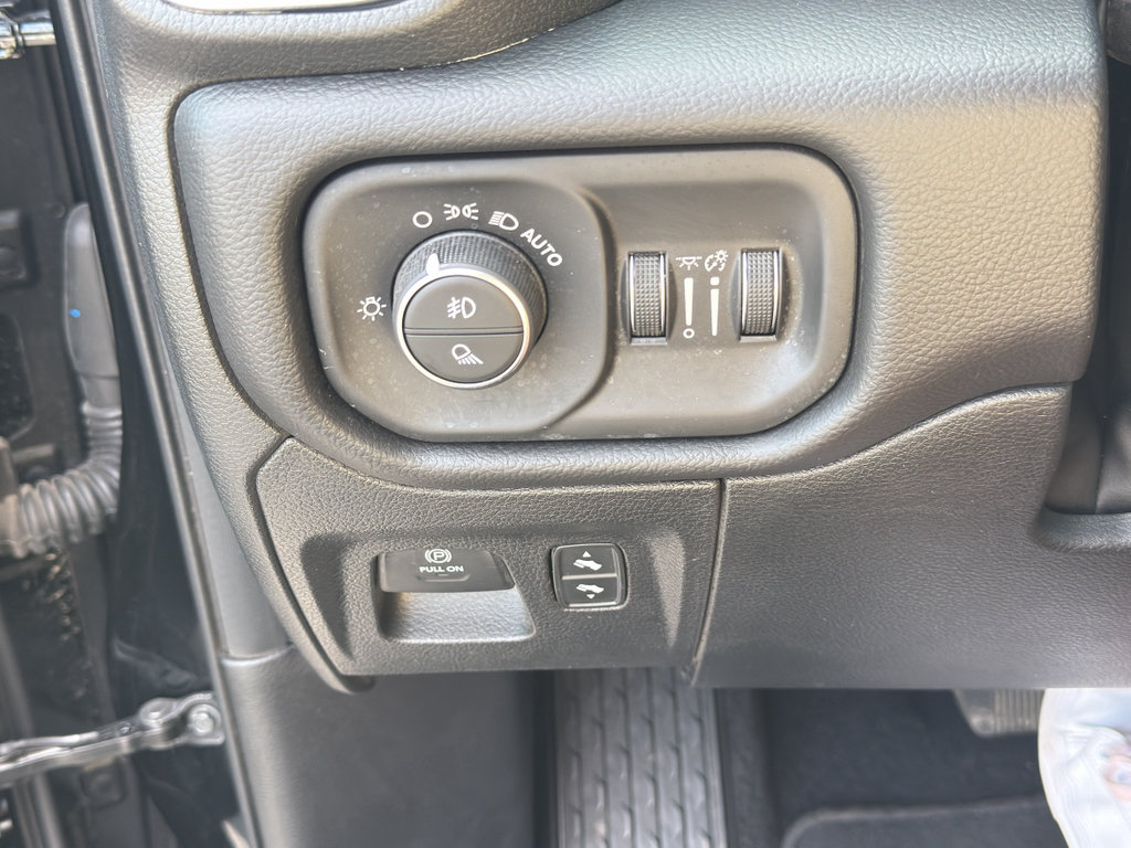 Used 2026 RAM 1500 Big Horn AWD/4WD image 12