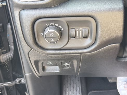 Used 2026 RAM 1500 Big Horn AWD/4WD image 12