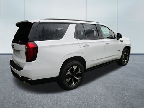 New 2026 GMC Yukon AT4 w/ AT4 Premium Plus Package AWD/4WD image 8