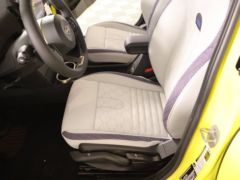 New 2026 MINI Cooper 4-Door Hardtop FWD image 10