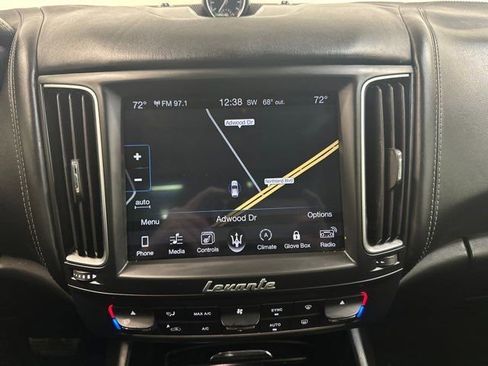 Used 2017 Maserati Levante S image 24