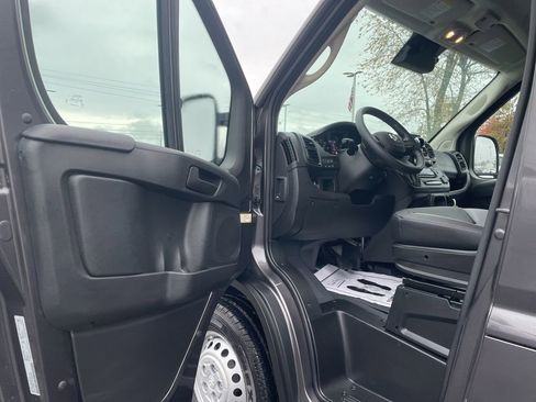 New 2026 RAM ProMaster 3500 w/ Convenience Group image 15
