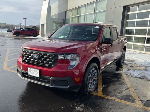 Used 2025 Ford Maverick XLT w/ Equipment Group 301A image 3