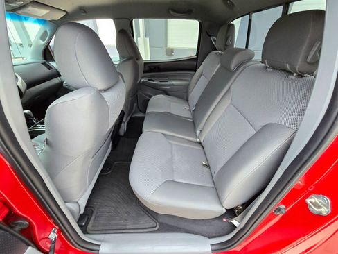 Used 2015 Toyota Tacoma 4x4 Double Cab w/ TRD Sport Package image 15