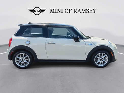 Used 2015 MINI Cooper S FWD image 9