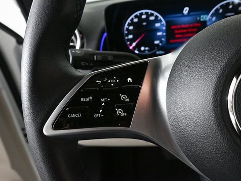 Certified 2025 Mercedes-Benz GLB 250 image 10