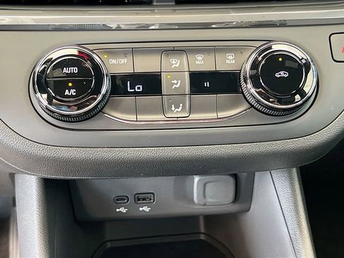 New 2026 Buick Envista Preferred FWD image 11