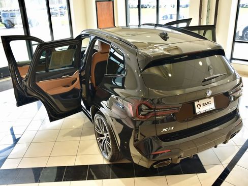 Used 2024 BMW X3 xDrive30i w/ Premium Package AWD/4WD image 8