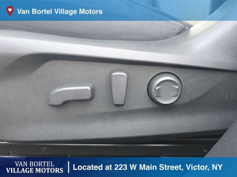 Used 2021 Subaru Forester Limited image 13