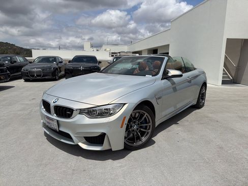 Used 2015 BMW M4 Convertible RWD image 3