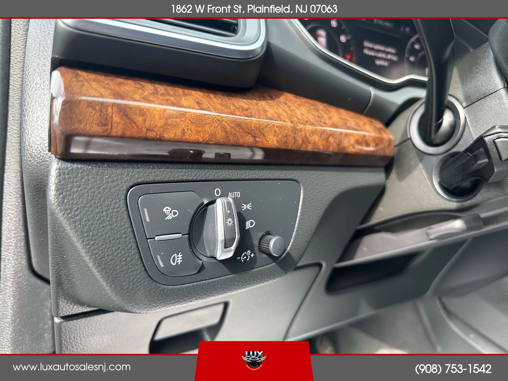 Used 2020 Audi Q5 e Premium w/ Convenience Package AWD/4WD image 34