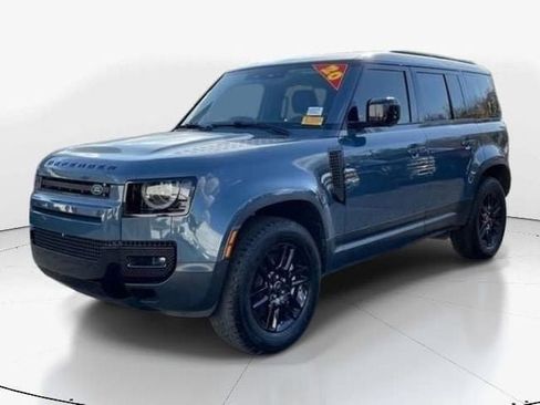 Used 2020 Land Rover Defender 110 SE image 6