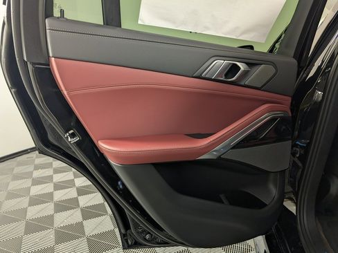 New 2026 BMW X6 xDrive40i w/ Climate Comfort Package image 17