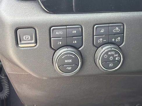 Used 2024 Chevrolet Silverado 1500 RST w/ Convenience Package II AWD/4WD image 20