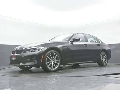Used 2022 BMW 330i xDrive Sedan w/ Premium Package AWD/4WD image 30