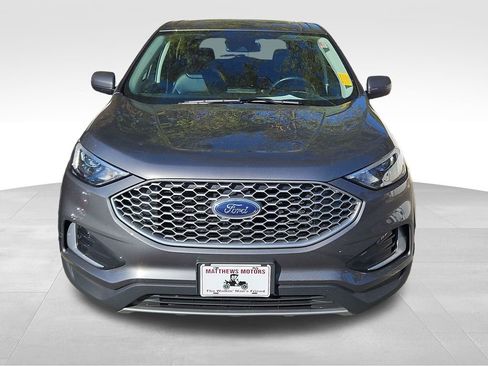 Used 2023 Ford Edge SEL image 2