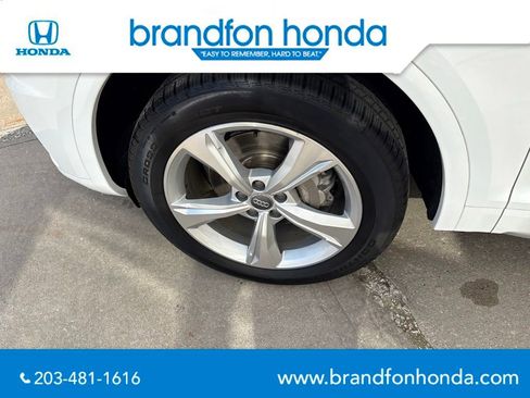 Used 2020 Audi Q5 2.0T Premium w/ Convenience Package AWD/4WD image 32