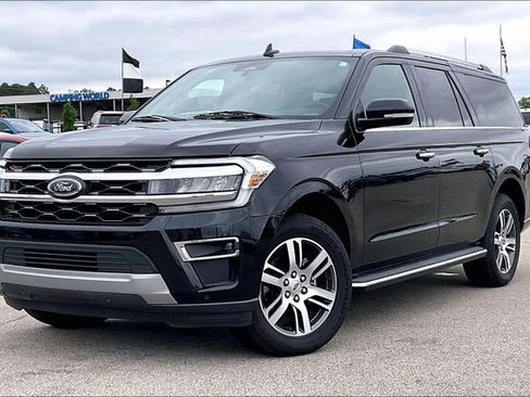 Used 2022 Ford Expedition Max Limited RWD image 2