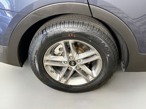 Used 2018 Hyundai Santa Fe Sport image 32