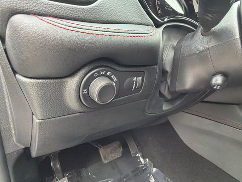 Used 2025 Dodge Durango GT AWD/4WD image 28
