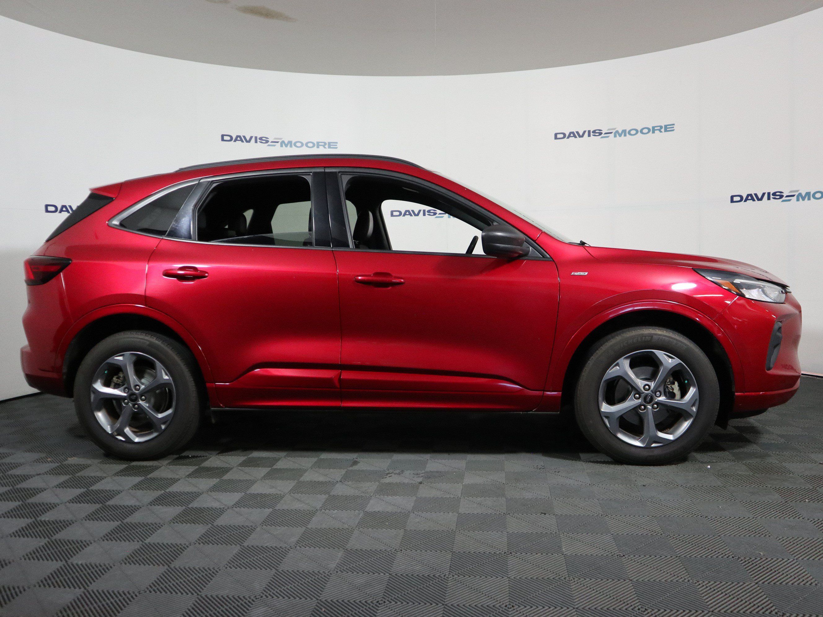 Used 2024 Ford Escape ST-Line AWD/4WD image 4
