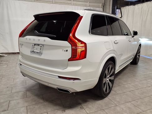 Used 2021 Volvo XC90 T6 Inscription w/ Climate Package image 9