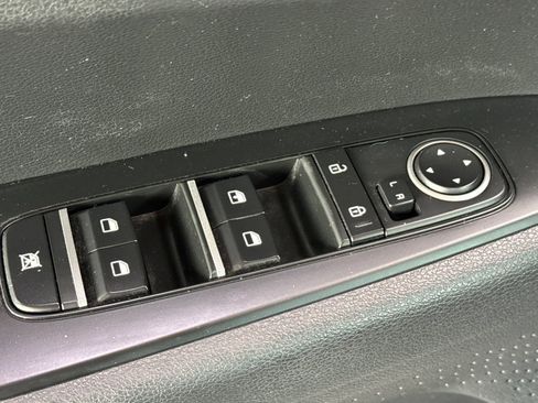 Used 2022 Kia Forte LXS FWD image 13
