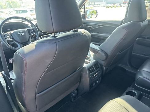 Used 2022 Honda Pilot Black Edition image 25