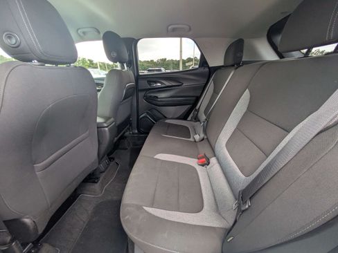 Used 2023 Chevrolet TrailBlazer LT w/ Convenience Package FWD image 12